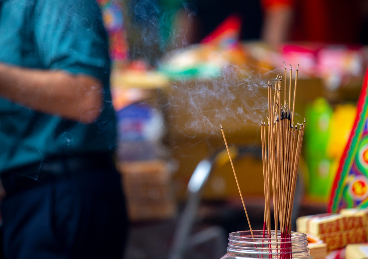 重陽,重陽節,登高,爬山,拜拜,祭拜,香火,香,供品